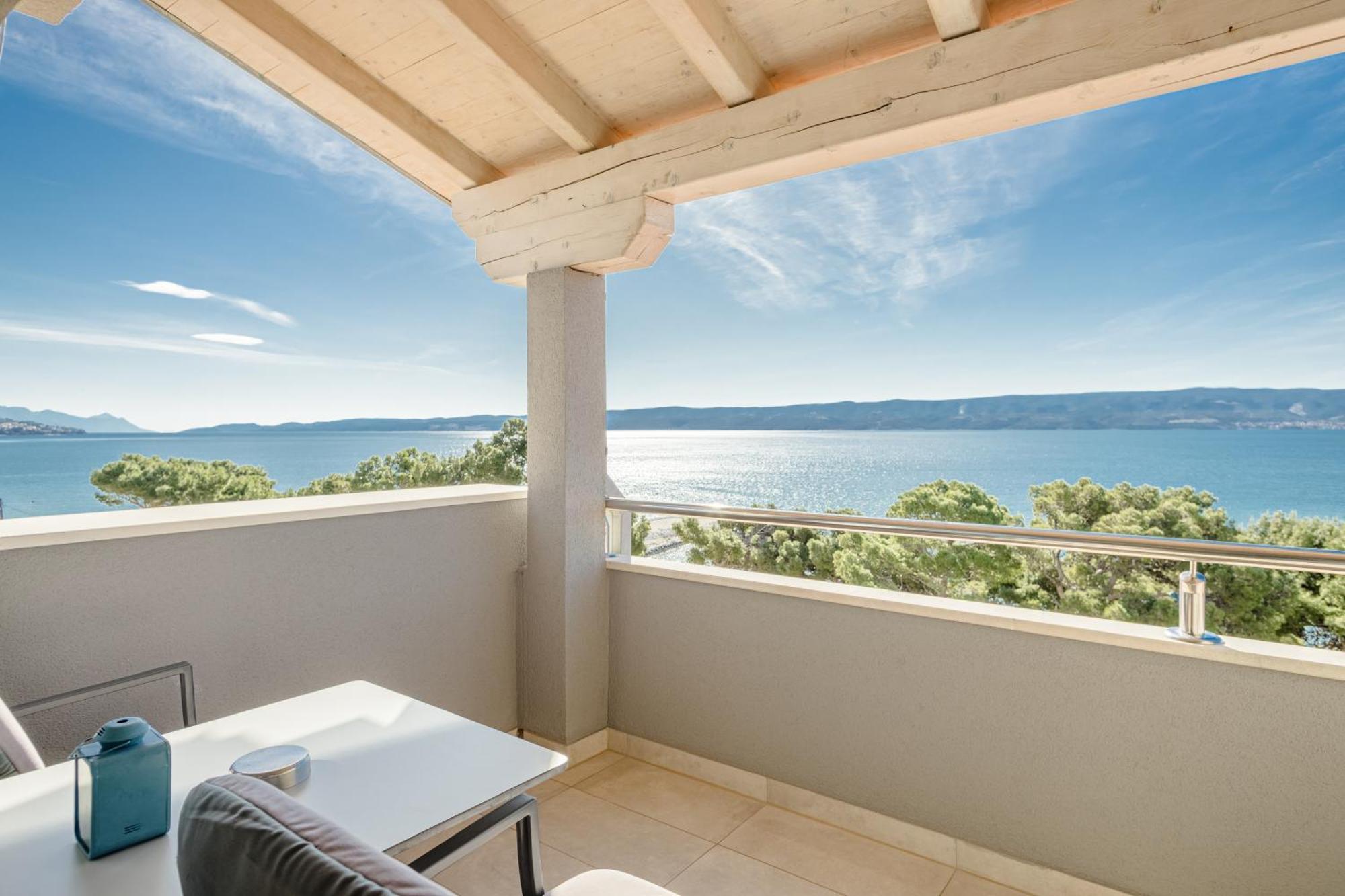 Rogac Rooms & Restaurant Omiš Dış mekan fotoğraf