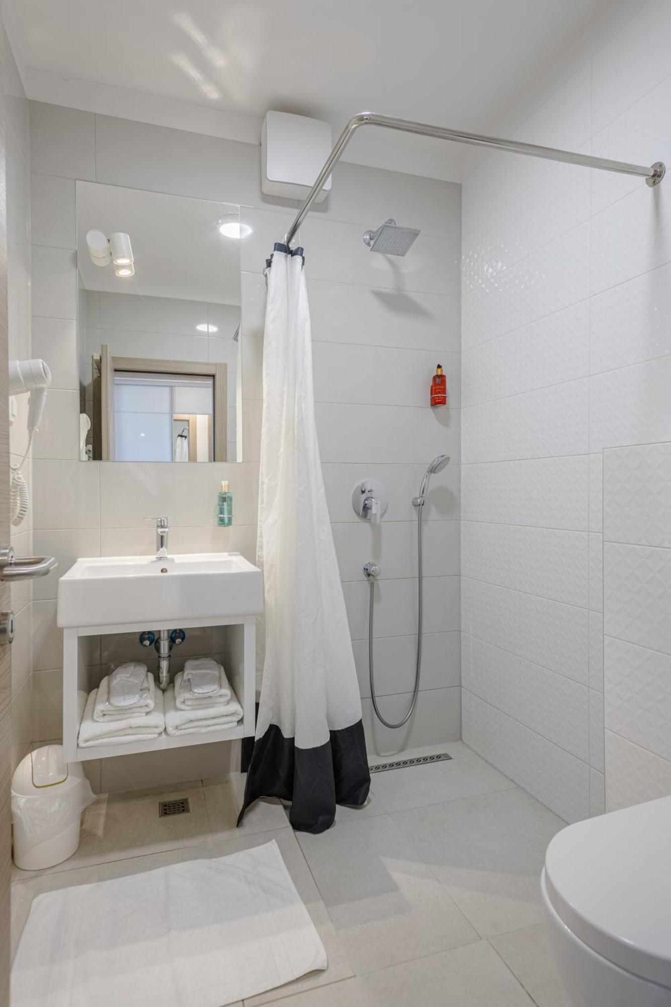 Rogac Rooms & Restaurant Omiš Dış mekan fotoğraf